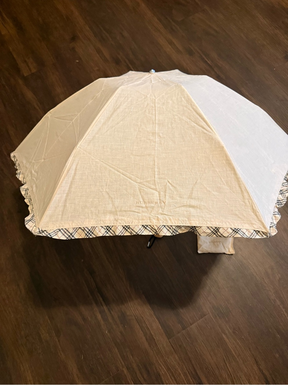 Burberry Nova Check Ruffle Sun Parasol With Sleeve
